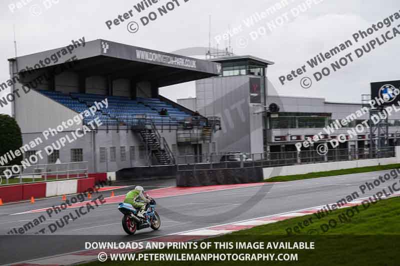 donington no limits trackday;donington park photographs;donington trackday photographs;no limits trackdays;peter wileman photography;trackday digital images;trackday photos